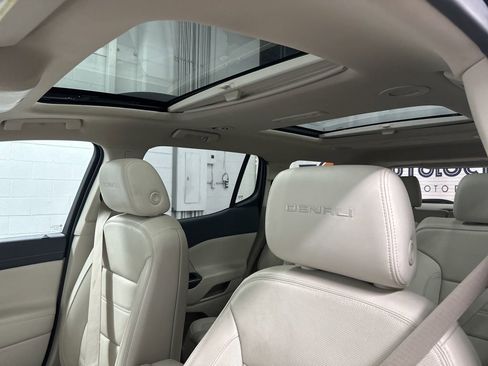 Used 2020 GMC Acadia Denali w/ LPO, Floor Liner Package AWD/4WD image 33