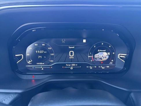 Used 2023 GMC Yukon Denali image 15