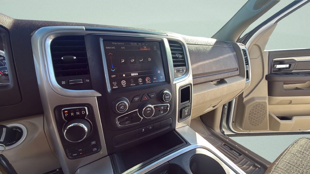 Used 2016 RAM 1500 Classic SLT w/ Luxury Group AWD/4WD image 6