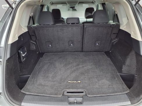 Certified 2024 Nissan Rogue S image 26