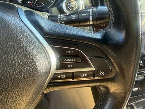 Used 2019 INFINITI Q50 Luxe RWD image 17