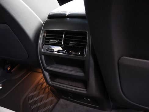 New 2026 BMW X5 xDrive40i w/ Premium Package image 19