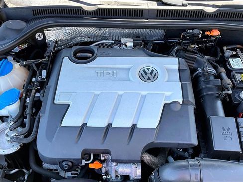 Used 2013 Volkswagen Jetta TDI FWD image 31