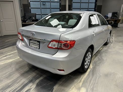 Used 2013 Toyota Corolla L image 23