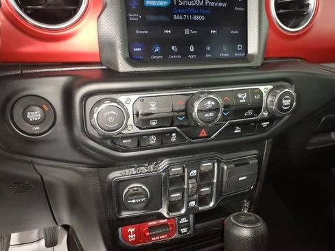Used 2022 Jeep Wrangler Unlimited Rubicon AWD/4WD image 22