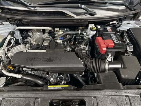 Used 2024 Nissan Rogue S AWD/4WD image 24