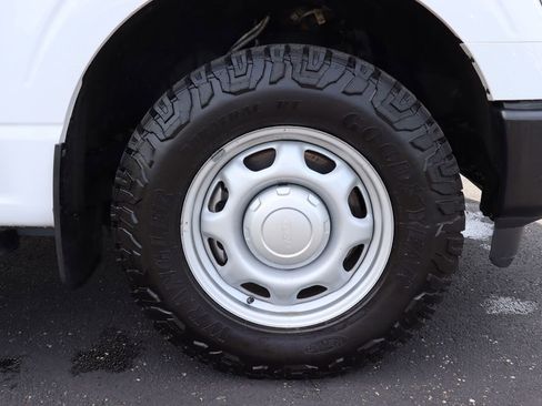 Used 2022 Ford F150 XL w/ Equipment Group 101A High AWD/4WD image 12