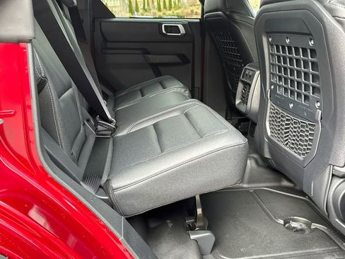 New 2025 Ford Bronco Big Bend w/ Black Diamond Package image 15