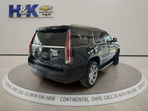 Used 2019 Cadillac Escalade Premium Luxury AWD/4WD image 6