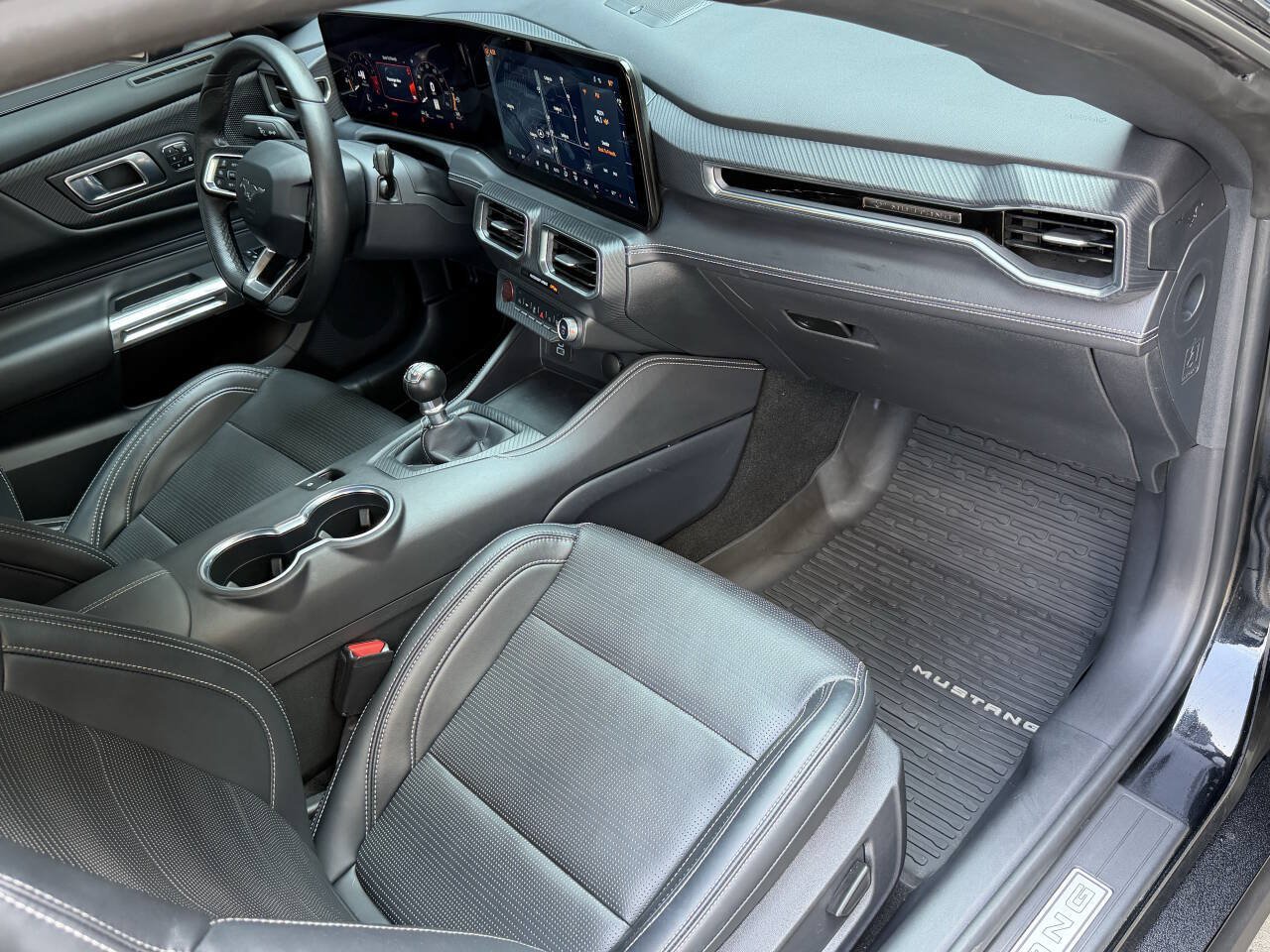 Used 2025 Ford Mustang GT Premium RWD image 19