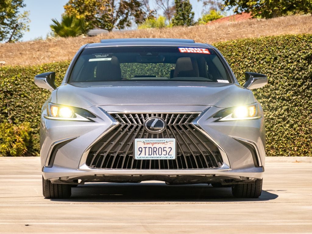 Certified 2025 Lexus ES 350 w/ Accessory Package (Z2) FWD image 5