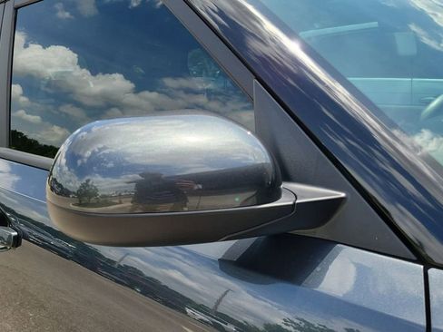 Used 2025 Kia Soul LX w/ LX Technology Package FWD image 35