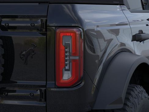 New 2026 Ford Bronco Outer Banks w/ Sasquatch Package AWD/4WD image 48