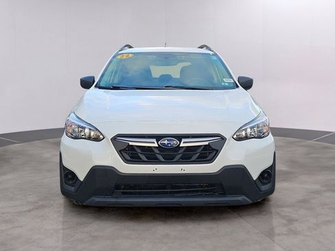 Used 2022 Subaru Crosstrek 2.0i image 2