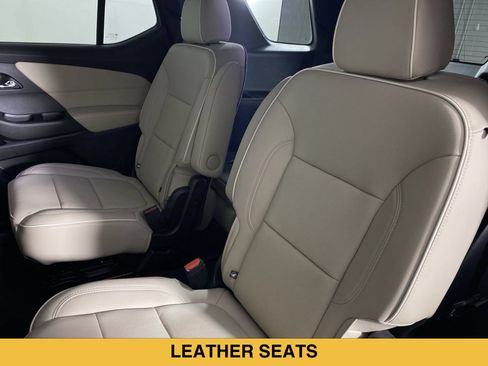 Used 2023 Chevrolet Traverse Premier AWD/4WD image 14