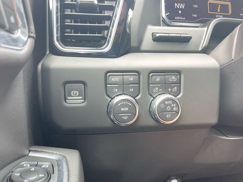 Used 2024 GMC Sierra 1500 Denali w/ Denali Reserve Package image 27