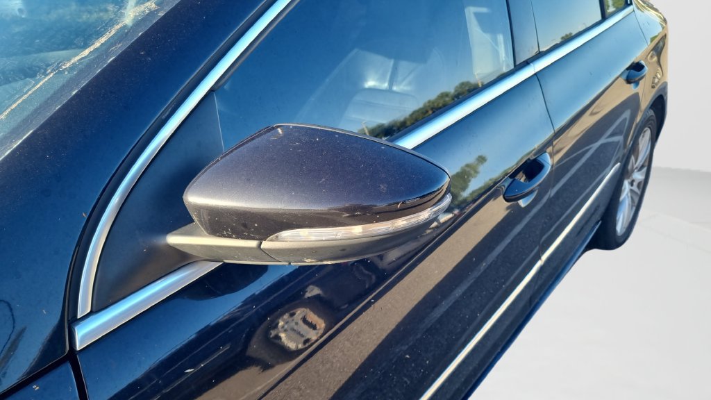 Used 2010 Volkswagen CC Luxury FWD image 9