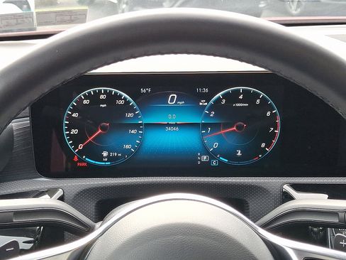 Used 2023 Mercedes-Benz CLA 250 4MATIC image 22