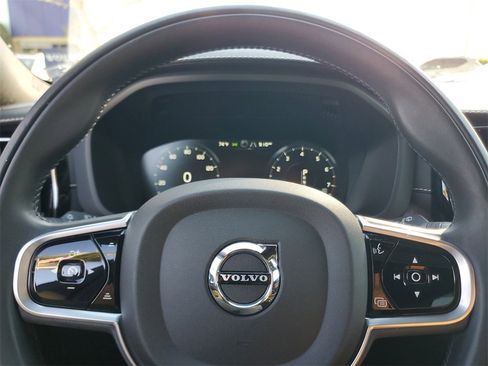 Used 2020 Volvo XC60 T5 Inscription image 21