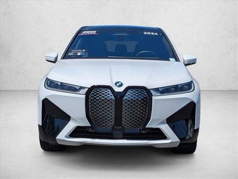 Used 2024 BMW iX xDrive50 w/ Sport Package AWD/4WD image 2