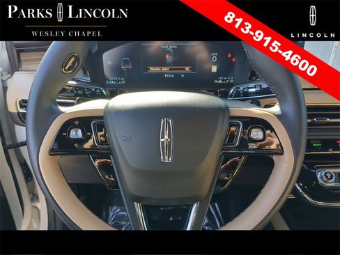Certified 2023 Lincoln Corsair Reserve image 27