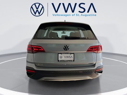 Certified 2024 Volkswagen Taos S AWD/4WD image 7