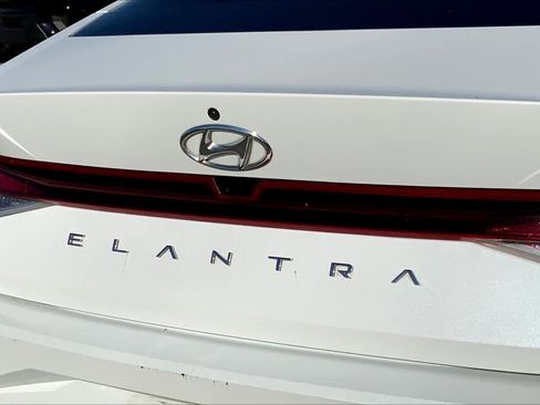 Used 2022 Hyundai Elantra SEL w/ Cargo Package image 25