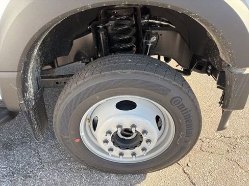 New 2025 Ford F550 4x4 Regular Cab Super Duty image 12