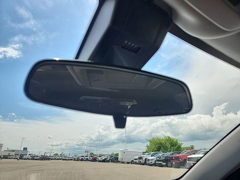 Used 2024 Chevrolet Equinox LT AWD/4WD image 18