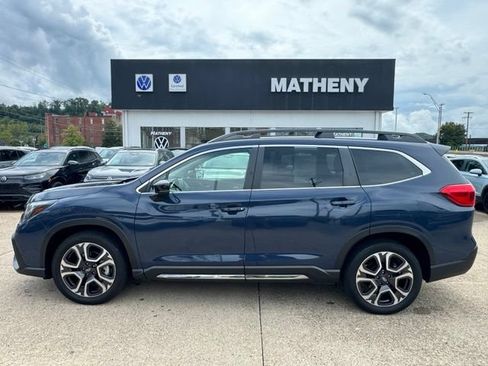 Used 2024 Subaru Ascent Limited w/ Technology Package AWD/4WD image 3