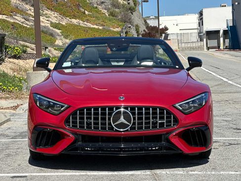 Used 2022 Mercedes-Benz SL 55 AMG 4MATIC image 11