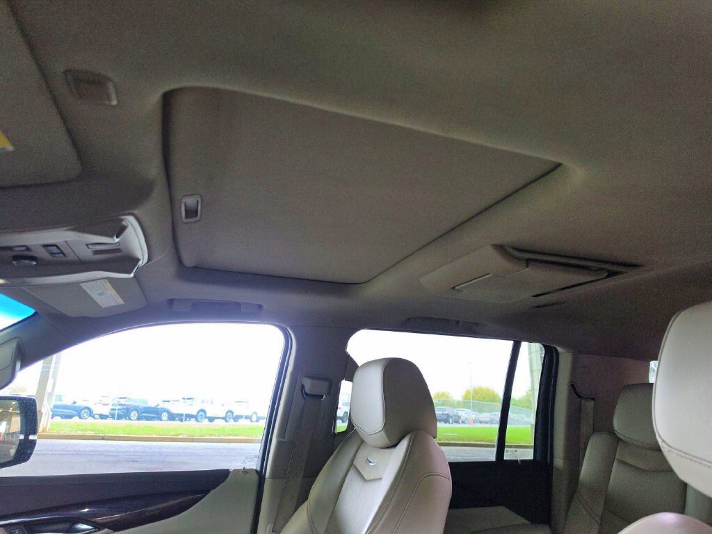 Used 2015 Cadillac Escalade ESV Premium AWD/4WD image 13