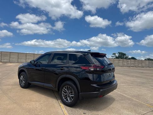 Used 2026 Nissan Rogue S FWD image 15