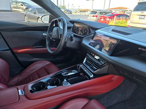Used 2024 Audi RS e-tron GT w/ Carbon Performance Package AWD/4WD image 9