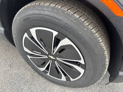 New 2025 Chevrolet Blazer EV LT image 17