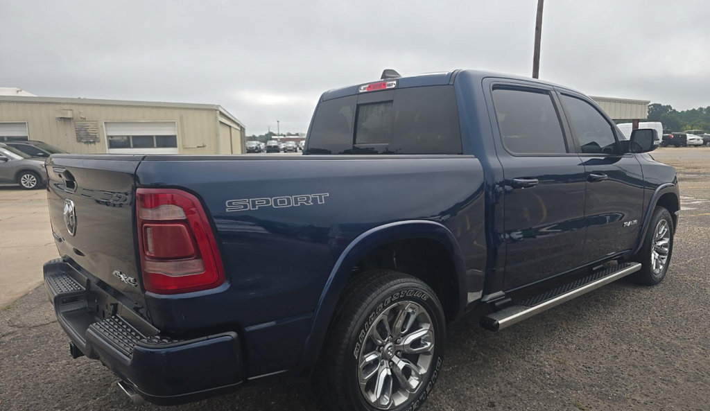 Used 2022 RAM 1500 Laramie AWD/4WD image 4