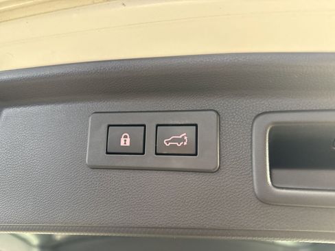 Used 2023 Subaru Forester Limited AWD/4WD image 34