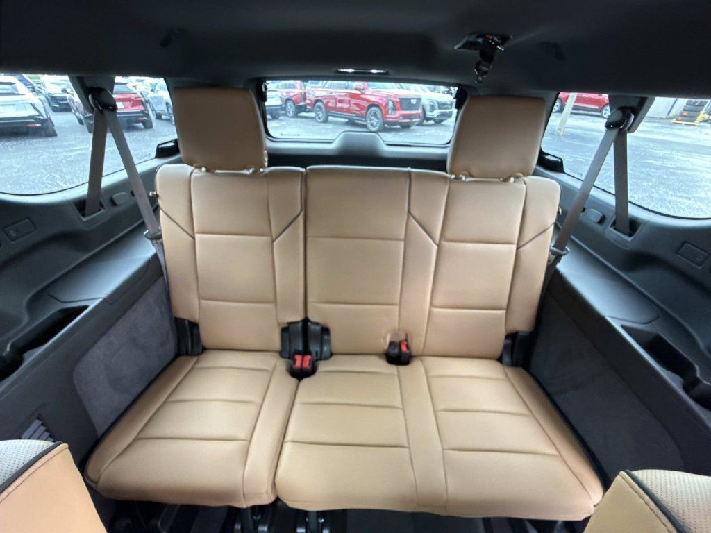 New 2026 Cadillac Escalade ESV Luxury w/ Touring Package AWD/4WD image 18