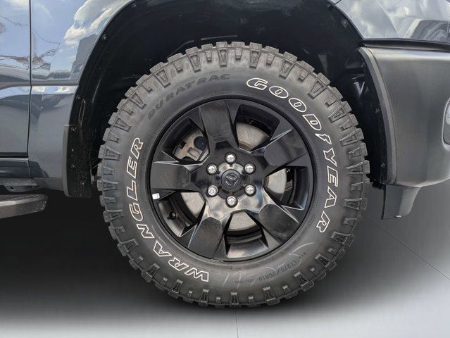 Used 2025 RAM 1500 Warlock AWD/4WD image 10