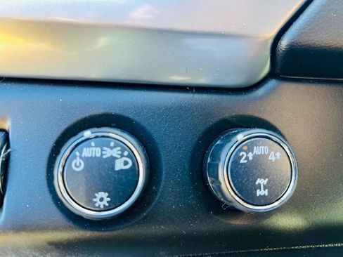 Used 2017 Chevrolet Tahoe LT image 22