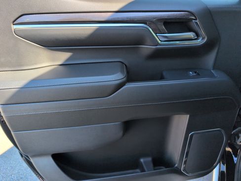 Used 2024 Chevrolet Silverado 1500 LTZ w/ LTZ Convenience Package II image 33