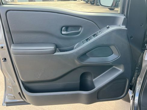 New 2026 Nissan Frontier SV image 14