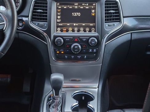 Used 2018 Jeep Grand Cherokee Trailhawk w/ Trailhawk Luxury Group AWD/4WD image 20