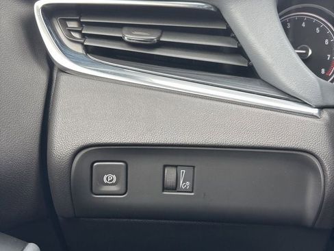 Used 2023 Buick Enclave Essence image 23