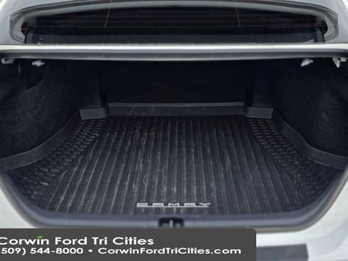 Used 2023 Toyota Camry SE image 17