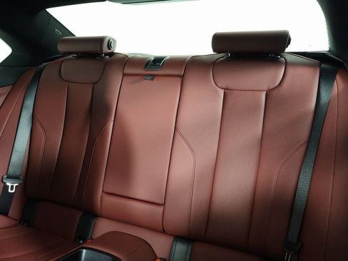 Used 2025 BMW 230i Coupe w/ M Sport Package image 11