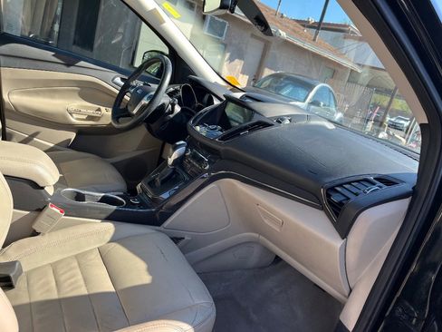 Used 2016 Ford Escape Titanium image 35