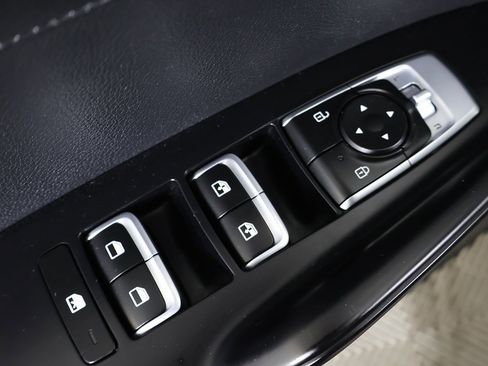 Used 2023 Kia K5 GT-Line image 39