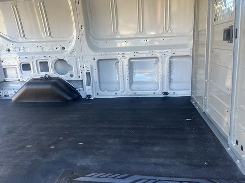 Used 2015 Ford Transit 150 Base image 17