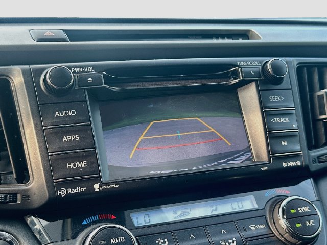 Used 2018 Toyota RAV4 XLE AWD/4WD image 13